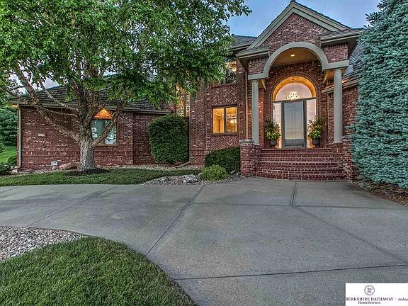 2nd image of 819 N 159th Cir