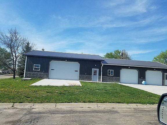 Detached garage with 1/2 bath