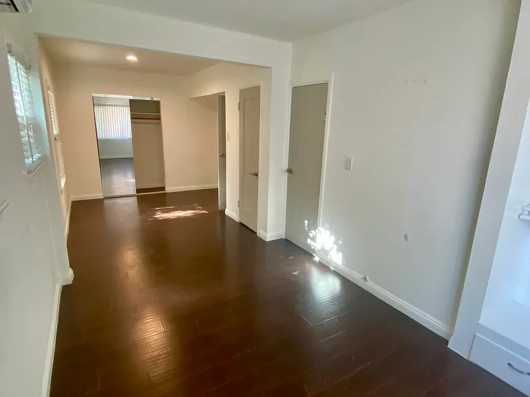 220 E Hellman Ave — Photo 12