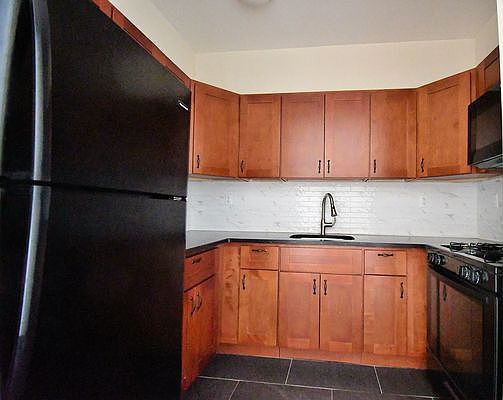 3rd image of 1173 Tinton Ave #3A