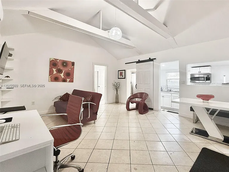 947 NE 149th St — Photo 22