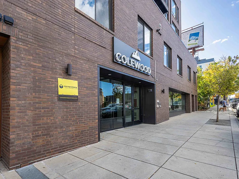 Colewood Apartments — Photo 24