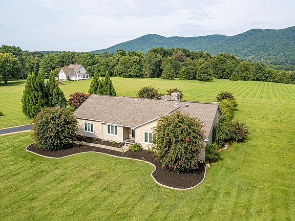 2nd image of 204 Meadowridge Dr