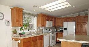 Applianced w/cabinets galore