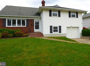 7 Summer Ave, Burlington, NJ 08016