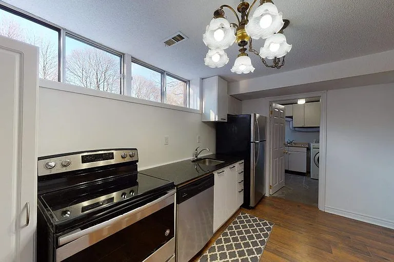 61 Darlingside Dr #1A — Photo 2