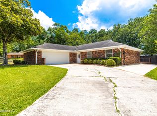 1223 Wellington Ln, Ocean Springs, MS 39564