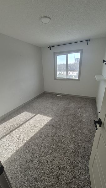 Edmonton House for rent - 3 Bedrooms — photo 12
