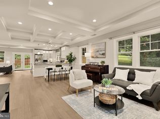 3124 Chepstow Ln, Falls Church, VA 22042