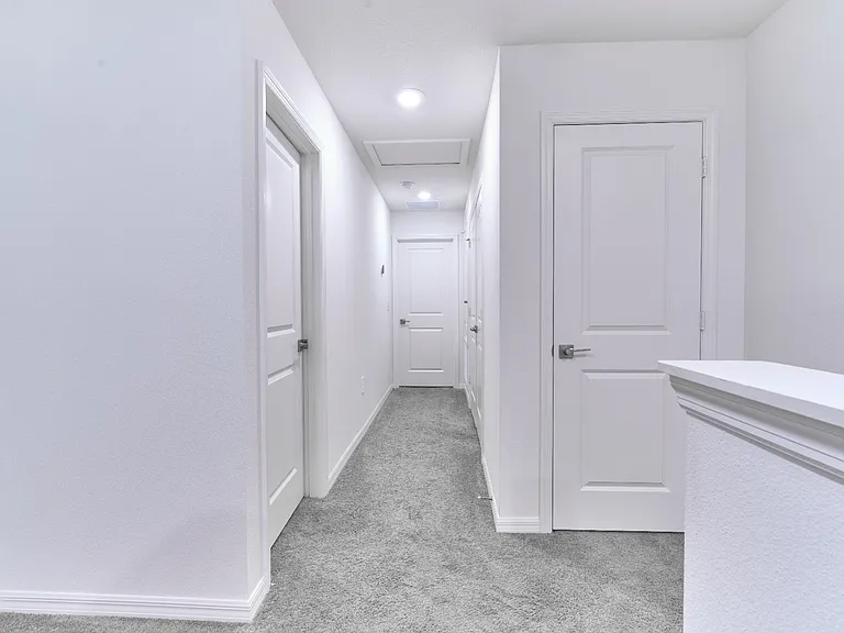721 Stoney Point Cir — Photo 10