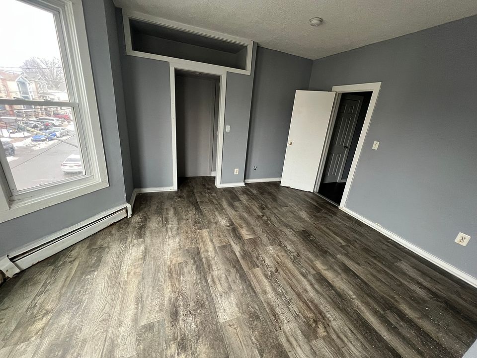 1st image of 117 Court St #2