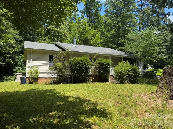 83 Tall Timber Dr, Sylva, NC 28779
