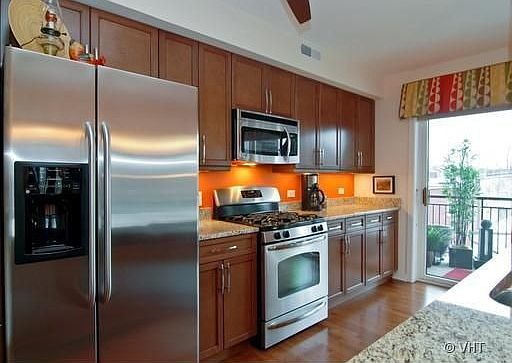 3rd image of 5858 N Broadway Ave #406
