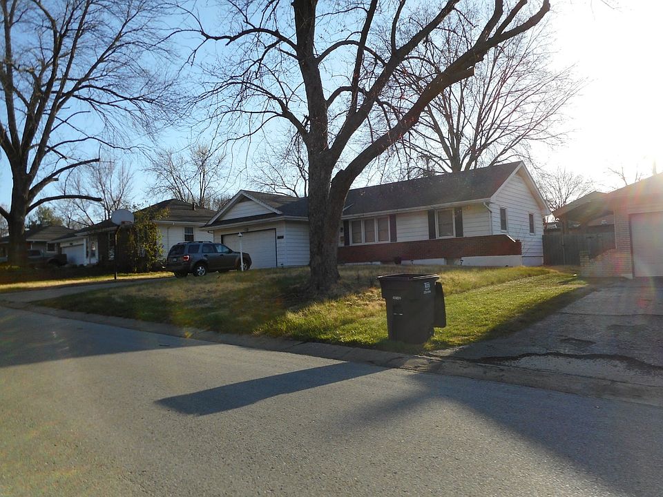 2nd image of 3821 S Adams Ave