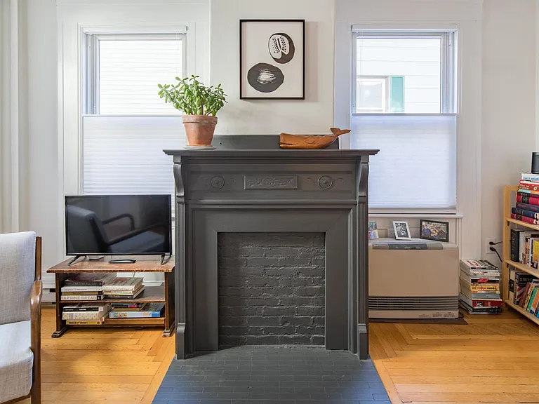 21 Hanover St #1 — Photo 11