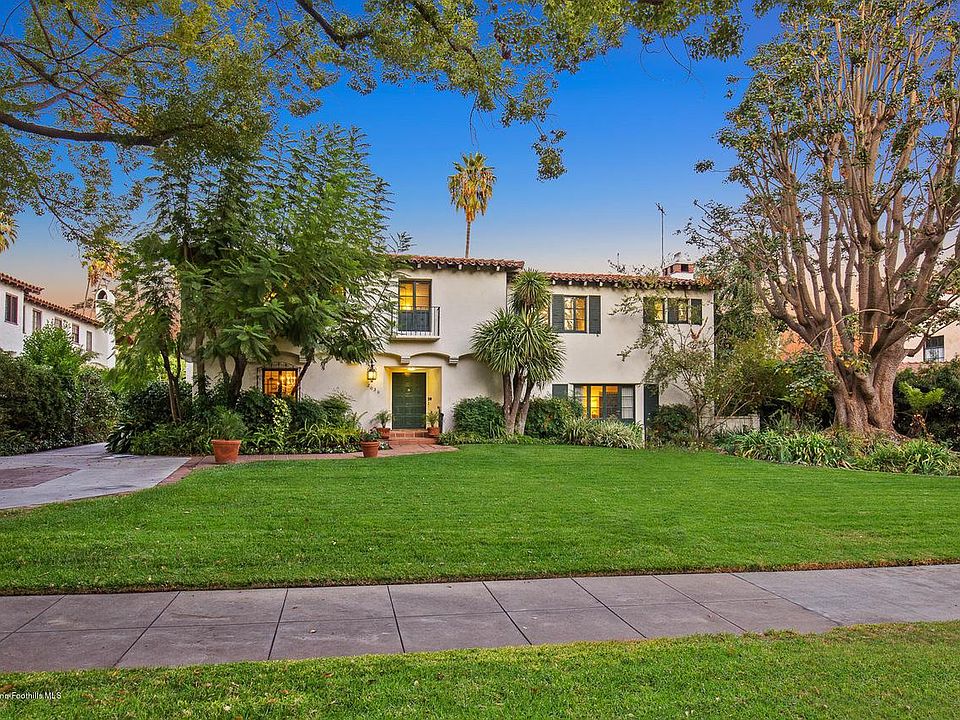 1st image of 2030 S Oak Knoll Ave