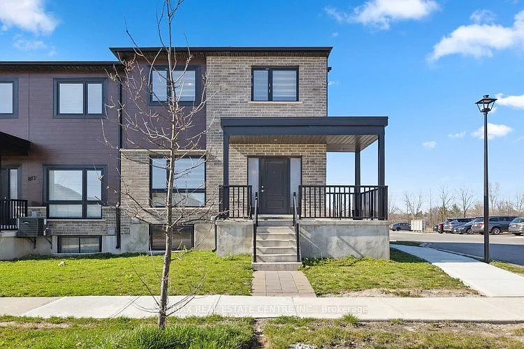 815 Sarnia Rd #1 — Photo 4