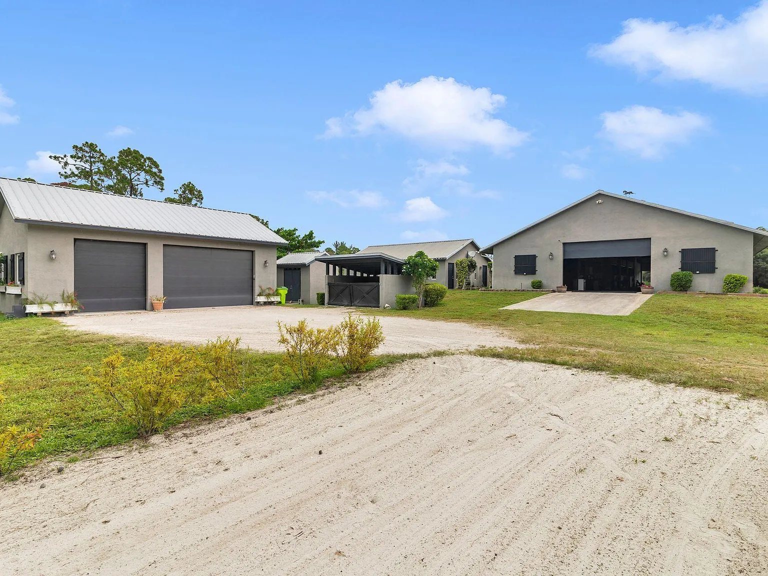 4 bed, 4.0 bath, 1729 sqft, $25,000 — Photo 3