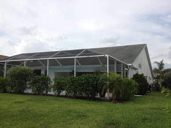 5th image of 17800 Castle Harbor Dr
