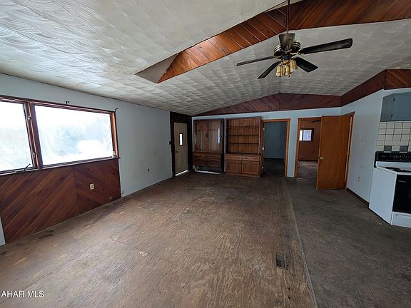5th image of 1399 Main St