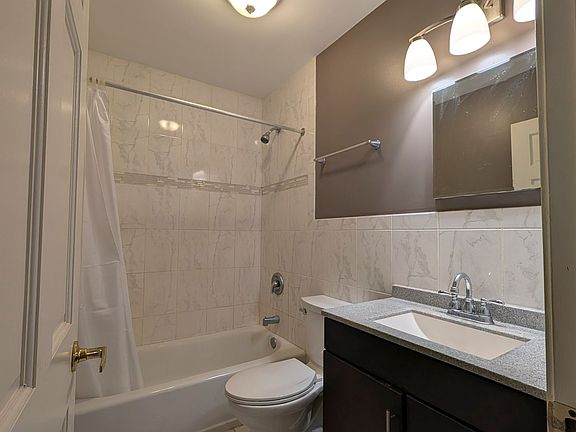 4th image of 1401 Weldon Pl S APT A1
