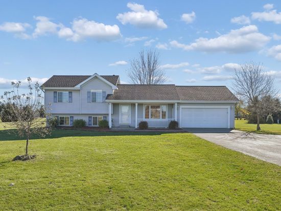 1101 148th Ave, New Richmond, WI 54017