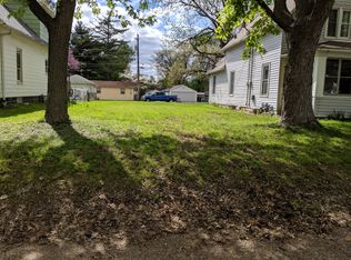 2315 15th St, Moline, IL 61265