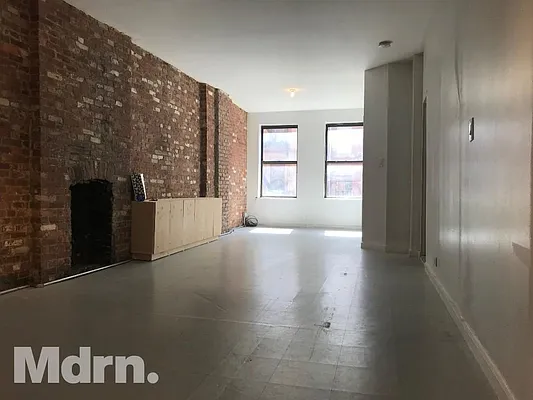 Rented by Mdrn Residential | media 1