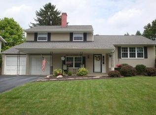 402 Hermitage Rd, Columbus, OH 43230