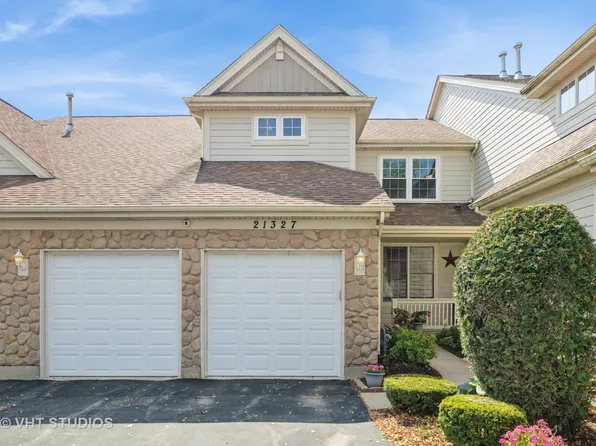 21327 Windy Hill Dr, Frankfort, IL 60423