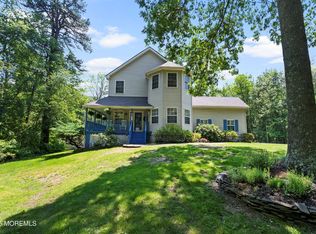 301 Cranberry Rd, Farmingdale, NJ 07727