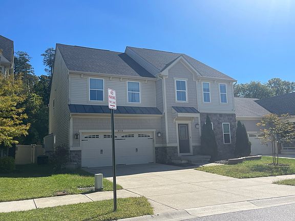 3rd image of 8158 Meadowgate Cir