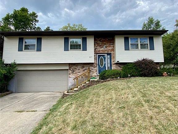 3rd image of 807 Merry John Dr