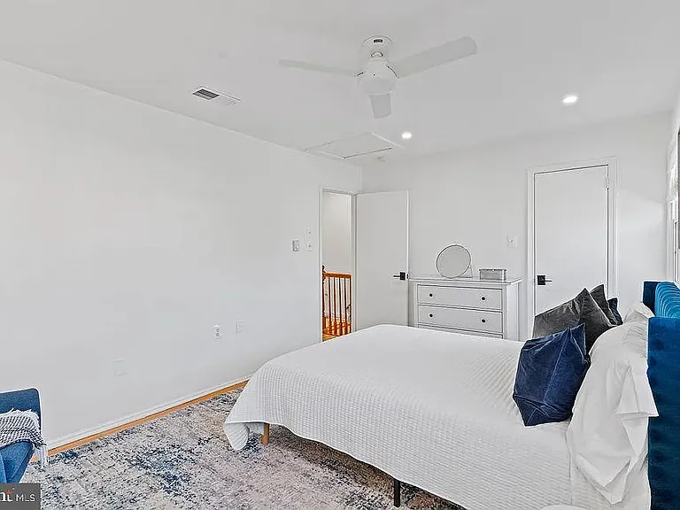 309 Rock Spring Dr SW — Photo 3
