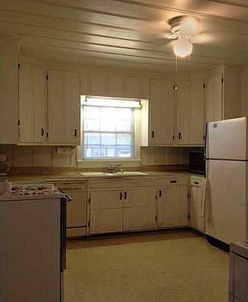 2nd image of 1222 51st Ave E