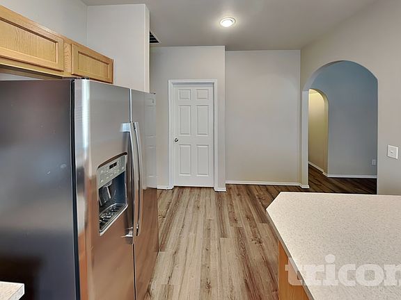 4th image of 18012 17th Avenue Ct E