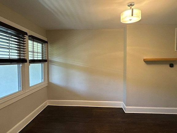 5th image of 432 Kenneth Sq