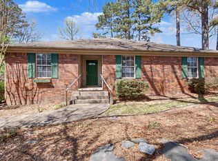 1 Forest Hills Ln, Little Rock, AR 72210