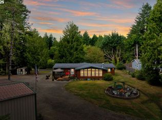 5004 N Loftus Rd, Florence, OR 97439