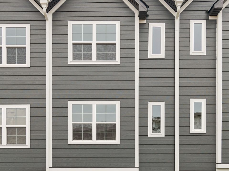 1st image of 700 N Dupont Ave #107