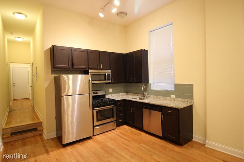 1st image of 4053 N Leavitt St APT 1