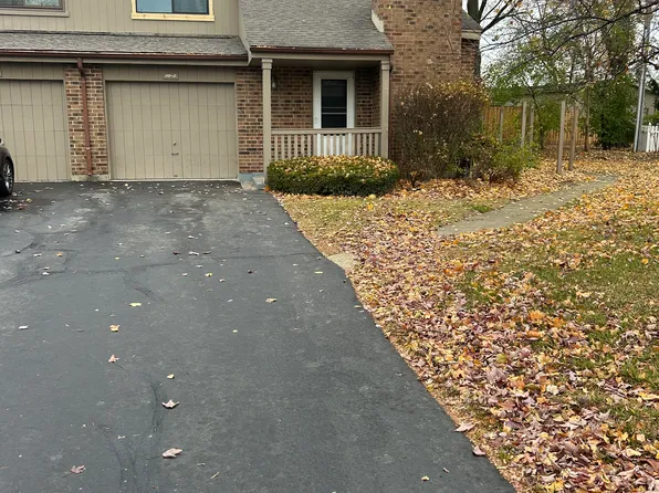 118 Potawatomi Trl Unit D, Lake Zurich, IL 60047