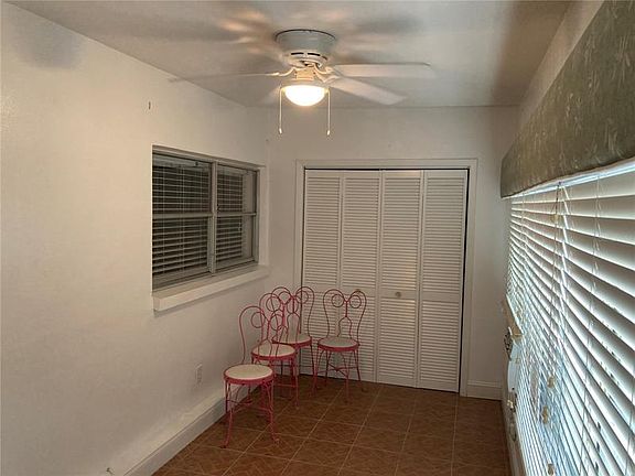 5th image of 5916 5th Ave N APT B6