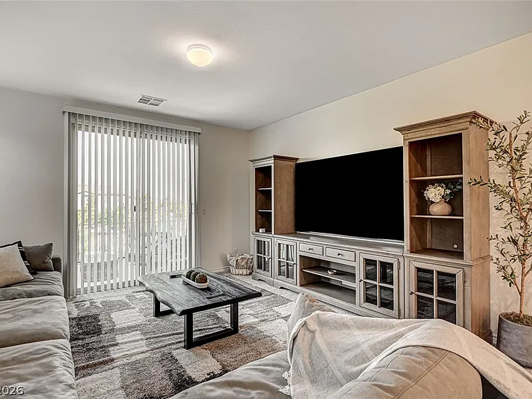 12309 Silvana St — Photo 23