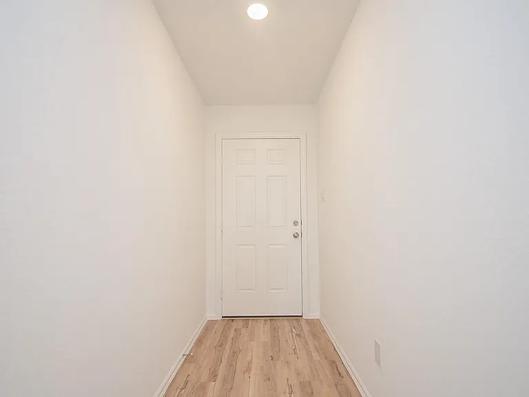 18119 Rockvine Dr — Photo 23