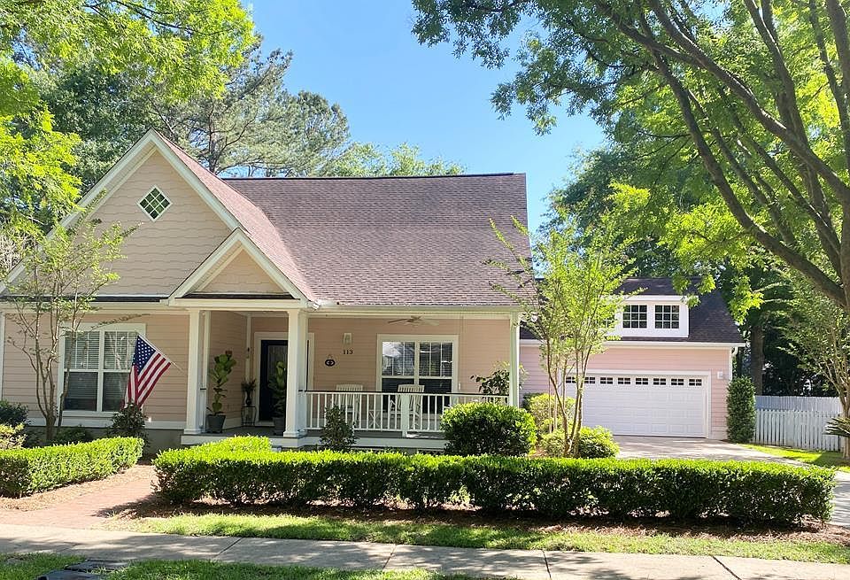 2nd image of 113 Orchard Cir