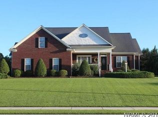 222 Barrington Way, New Bern, NC 28562