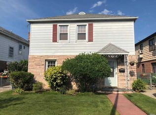 56-47 217th St, Flushing, NY 11364