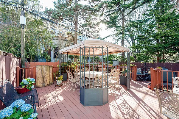 Sold by Corcoran | media 11