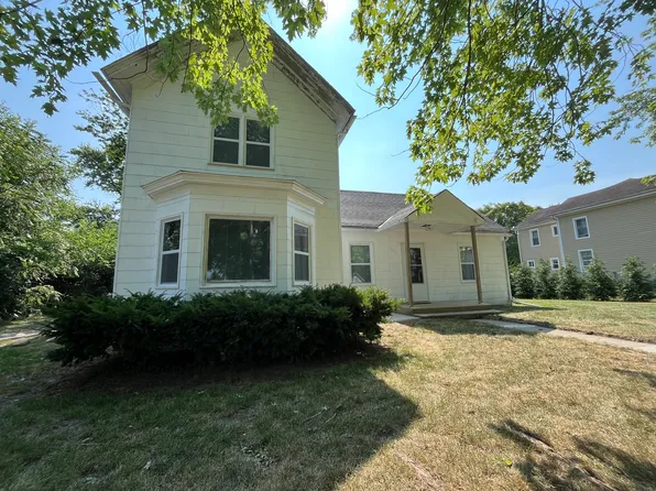 205 N Chicago St, Magnolia, IL 61336